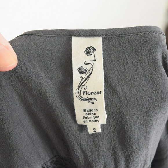 ❌SOLD❌Floreat Gray Silk Dainty Pink Ribbon Blouse - Picture 6 of 6